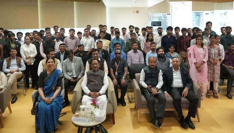छत्तीसगढ़ में आएगी टेक्नोलॉजी रिवॉल्यूशन की लहर! हर साल 10,000 युवा बनेंगे आधुनिक तकनीक में माहिर — मुख्यमंत्री विष्णुदेव साय की बड़ी घोषणा