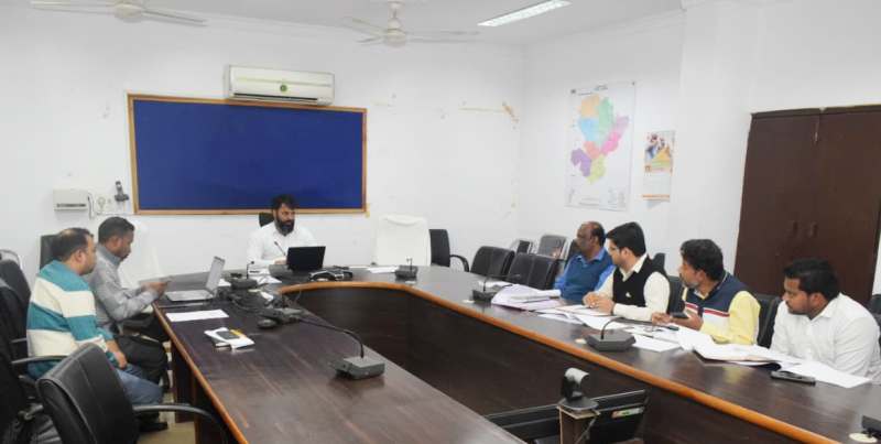 निर्माण कार्यों में लापरवाही नहीं होगी बर्दाश्त — कलेक्टर रोहित व्यास ने सड़क और पुल-पुलिया निर्माण की गुणवत्ता जांचने के दिए सख्त निर्देश