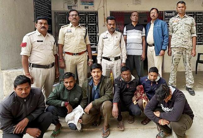 विजयनगर (पटनापारा) में दहशत! भूमि विवाद में घर में घुसकर हमला, मोटरसाइकिल तोड़ने तक की वारदात—दोनों पक्षों पर दर्ज हुईं सख़्त धाराएं