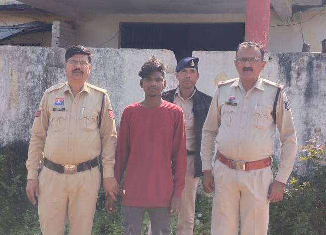 नाबालिग को दो दिन बंधक बनाकर दुष्कर्म—जशपुर पुलिस ने 1500 km पीछा कर पकड़ा आरोपी रविकांत उर्फ भोला