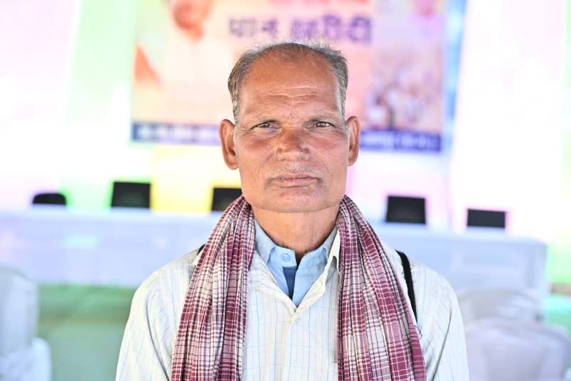 धान खरीदी शुरू होते ही खुश हुए किसान गंगाराम — इस साल धान बेचकर खरीदेंगे अपना पहला वाहन