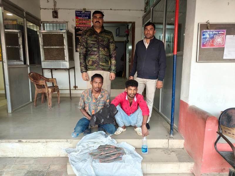 ऑक्सीजन प्लांट से तांबे का पाइप चोरी! पुलिस की ताबड़तोड़ कार्रवाई में दो चोर दबोचे, चोरी का सामान बरामद