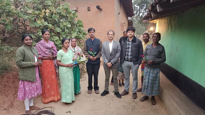 जिले में मिसाल बनीं बीएलओ रजनी नाग—SDM की टीम ने घर पहुंचकर दिया विशेष सम्मान, प्रशासन में खुशी की लहर