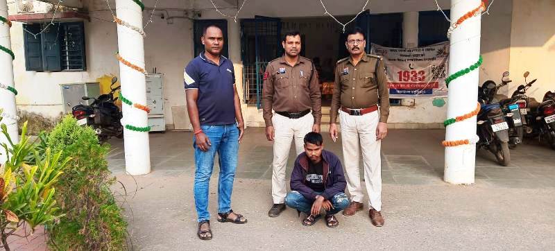 नाबालिग गुमशुदगी का खुलासा : पुसौर पुलिस की त्वरित कार्रवाई से बालिका सुरक्षित बरामद, जूटमिल क्षेत्र से आरोपी दबोचा गया, नाबालिग को बहला-फुसलाकर ले जाने वाला आरोपी गिरफ्तार.