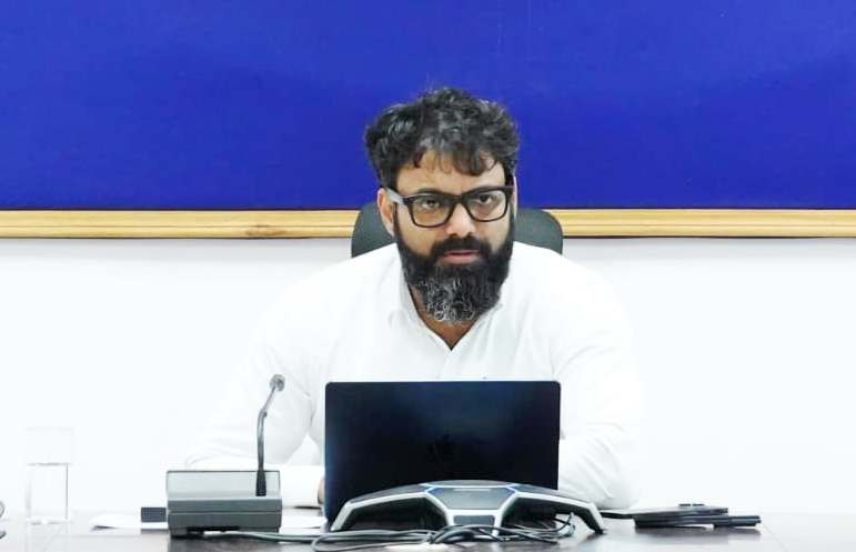 छात्रावास में 9वीं की छात्रा की आत्महत्या! कलेक्टर ने गठित की विशेष जांच टीम, 7 दिन में खुलेंगे कारण