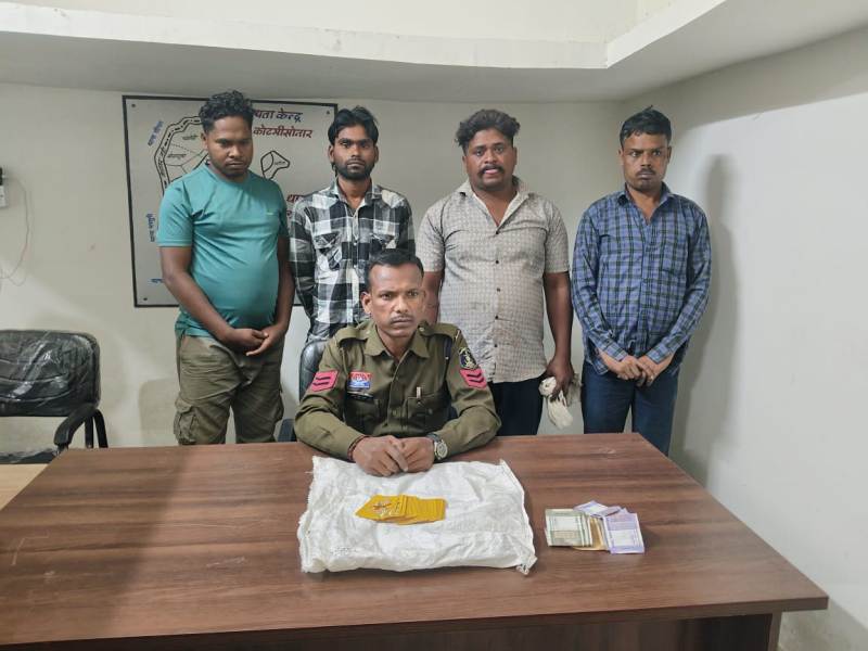 जुआ पर पुलिस का कड़ा प्रहार: संयुक्त टीम की छापेमारी में 4 आरोपी धराए, नकदी सहित आपत्तिजनक सामग्री बरामद — जुआ अधिनियम की धारा 3(2) के तहत कार्यवाही