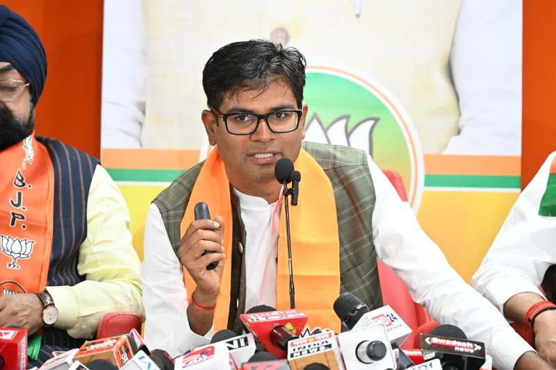 गाइडलाइन में ऐतिहासिक सुधार: फ्लैट-शॉप के मूल्यांकन से लेकर ग्रामीण भूमि तक—ओपी चौधरी ने बताए 11 बड़े बदलाव, आमजन को लाखों की राहत