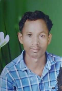 पत्नी की हत्या कर दिगर राज्य भागने की फिराक में था आरोपी—पुलिस ने सूझबूझ से घेराबंदी कर किया गिरफ्तार, सब्बल से वार कर की थी हत्या