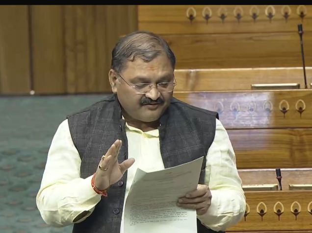 ‘एशिया के पहले संगीत विश्वविद्यालय को मिले राष्ट्रीय पहचान’—सांसद संतोष पाण्डेय ने प्रश्नकाल में इंदिरा कला संगीत विवि को केंद्रीय दर्जा देने का प्रस्ताव रखा