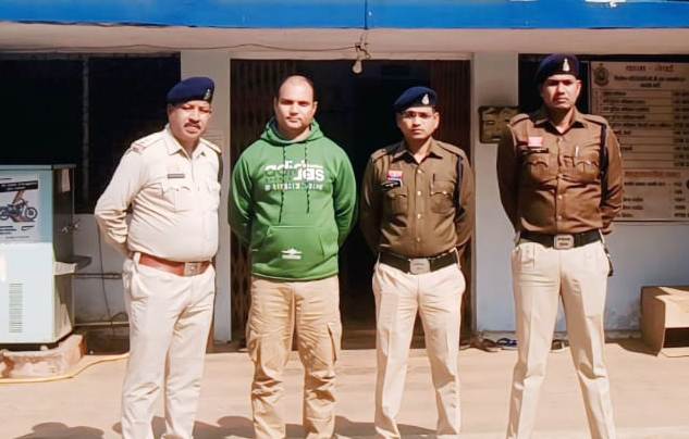 बड़ी वित्तीय धोखाधड़ी का खुलासा: फर्जी निवेश योजना चलाकर लाखों की ठगी करने वाला आरोपी ओडिशा जेल से ट्रांजिट में लाया गया, अब दुर्ग जेल में