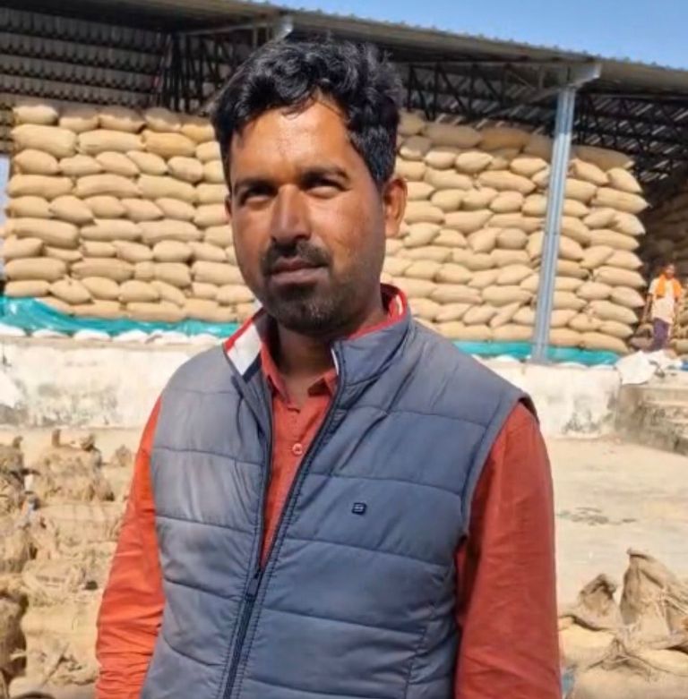 धान खरीदी में बदली तस्वीर: मुख्यमंत्री विष्णु देव साय के नेतृत्व में जशपुर के उपार्जन केंद्रों पर सुव्यवस्थित व्यवस्था, किसानों को मिली वास्तविक राहत