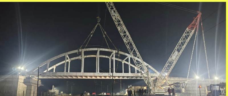 रेलवे निर्माण क्षेत्र में मील का पत्थर: नागपुर मंडल ने किया 48 मीटर लंबे बो–स्ट्रिंग गर्डर का सफल प्रक्षेपण