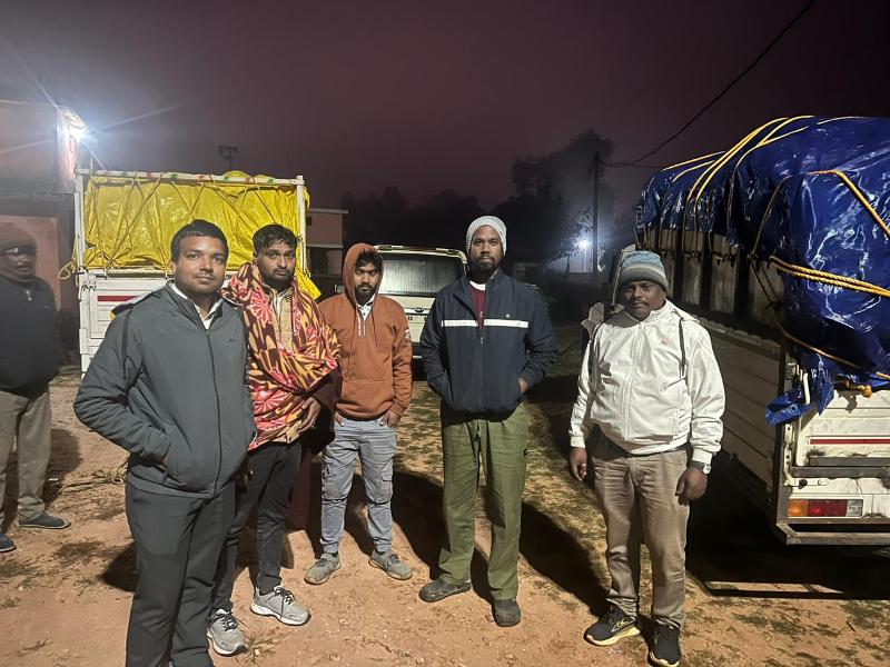 जशपुर में अवैध धान परिवहन पर प्रशासन का सख्त प्रहार: एसडीएम फरसाबहार के नेतृत्व में उड़नदस्ता दल ने 4 पिकअप वाहन और 385 बोरी धान किया जब्त