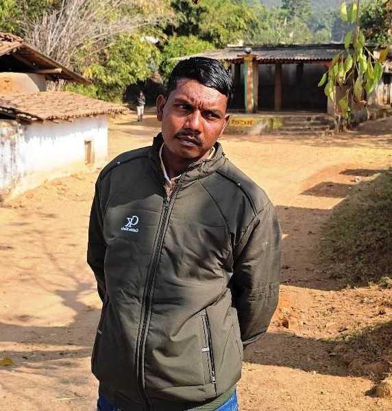 जशपुर हत्या कांड में सनसनीखेज मोड़ : अधजले शव की पहचान गलत साबित, सीमित खाखा मिला जीवित; वास्तविक मृतक का पता लगाने हेतु राजपत्रित अधिकारी के नेतृत्व में गठित की गई टीम, जाँच जारी.