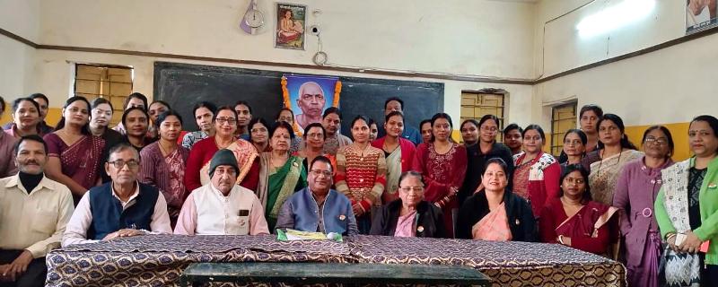 छत्तीसगढ़ के श्रमिक आंदोलन के शिल्पकार ठाकुर प्यारे लाल सिंह जी की 135वीं जयंती पर हुआ भावपूर्ण स्मरण : जिस स्वतंत्रता सेनानी ने वकालत छोड़ जलाई आज़ादी की मशाल, वही थे छत्तीसगढ़ के श्रमिक आंदोलन के जनक ठाकुर प्यारे लाल सिंह.