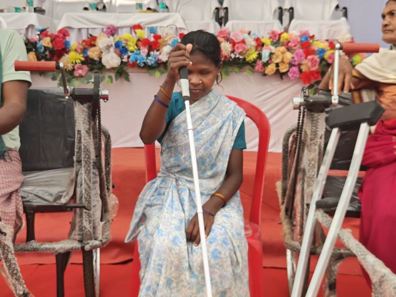 अंधेरे से आत्मनिर्भरता तक का सफर: सुशासन सप्ताह में नेत्रहीन इंद्राणी निषाद को मिली नई रोशनी, शासन की पहल बनी सहारा