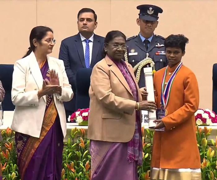 कोण्डागांव की योगिता मंडावी को प्रधानमंत्री राष्ट्रीय बाल पुरस्कार, जूडो में उत्कृष्ट प्रदर्शन पर राष्ट्रपति ने किया सम्मानित, मुख्यमंत्री विष्णुदेव साय ने दी बधाई