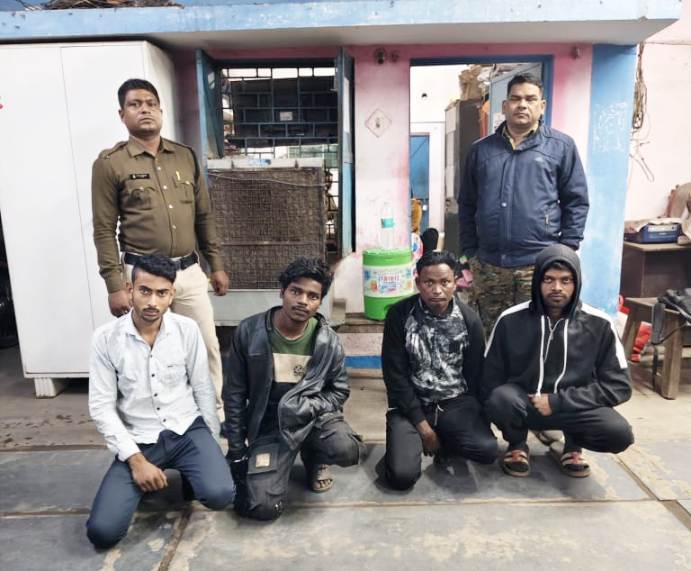 पुलिस की सख्त कार्रवाई : गली-मोहल्लों में मचाते थे हंगामा, जूटमिल पुलिस ने एक साथ 8 उपद्रवियों को भेजा जेल.