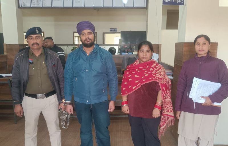 नशे के खिलाफ रायपुर पुलिस की बड़ी कार्रवाई: कबीर नगर LIG कॉलोनी में रंगे हाथ पकड़े गए आरोपी, पंजाब से लाई गई हेरोइन (चिट्टा) बरामद, 3.45 लाख की जब्ती