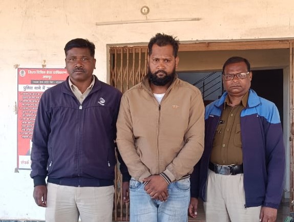 ऑपरेशन अंकुश में बड़ी सफलता: गौ तस्करी का फरार आरोपी फिरोज गिरफ्तार, गुमला (झारखंड) से जशपुर पुलिस ने दबोचा, भेजा गया जेल