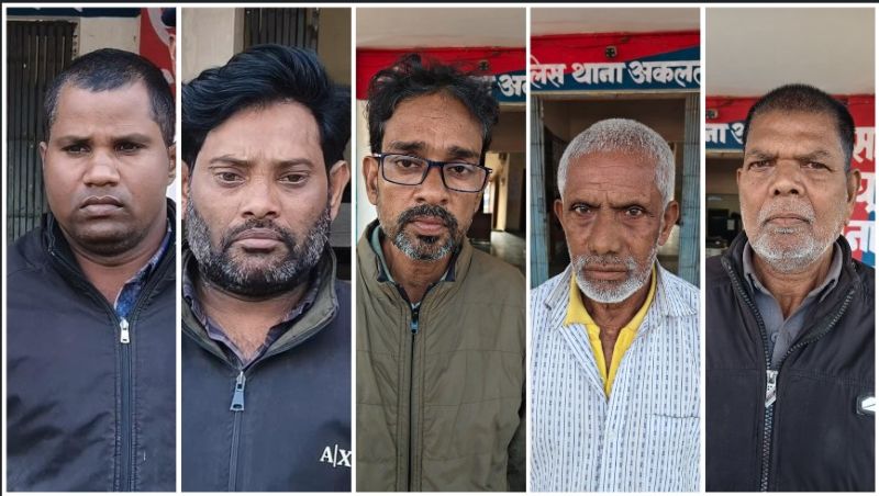 भूमि अधिग्रहण मुआवज़े में बड़ा फर्जीवाड़ा उजागर: फर्जी आधार कार्ड बनाकर 24 लाख की हेराफेरी, तीन साल से फरार 5 आरोपी पुलिस गिरफ्त में