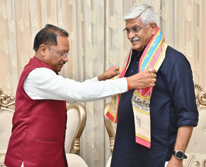छत्तीसगढ़ पर्यटन को मिलेगी नई दिशा: केंद्रीय मंत्री गजेन्द्र सिंह शेखावत ने मुख्यमंत्री विष्णुदेव साय से की मुलाकात, संरक्षण और विकास पर मंथन