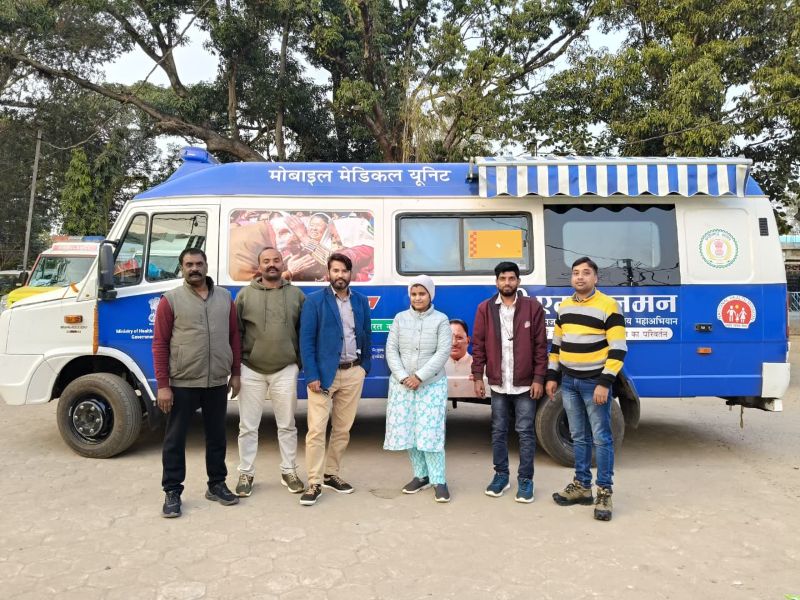 इलाज के लिए अब नहीं भटकेंगे आदिवासी परिवार: जशपुर के बगीचा में मोबाइल मेडिकल यूनिट शुरू, दो लाख से अधिक पीवीटीजी आबादी को मिलेगा सीधा लाभ