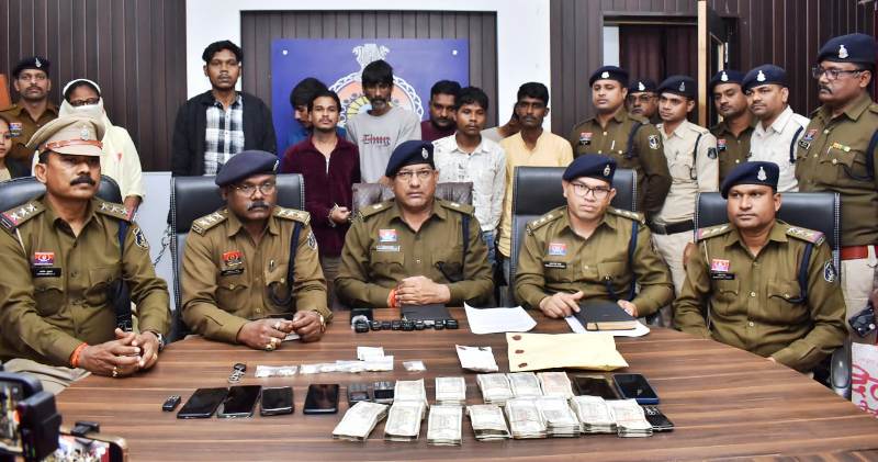 ऑपरेशन विश्वास में दुर्ग पुलिस की बड़ी सफलता : पंजाब से दुर्ग तक फैला चिट्टा नेटवर्क बेनकाब, महिला सहित गिरोह पुलिस की गिरफ्त में, चिट्टा तस्करी करने वाले 9 आरोपी गिरफ्तार !