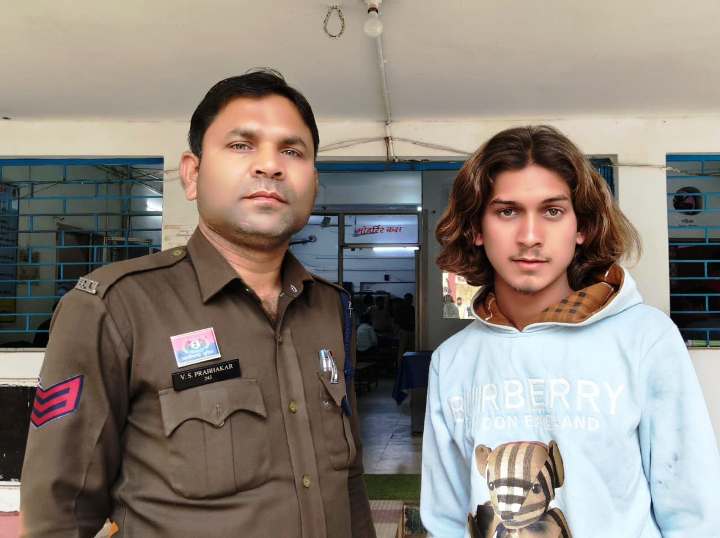 कृषि उपज मंडी के पास हुई हिंसक वारदात का खुलासा : भाटापारा में चाकू-पत्थर से जानलेवा हमला, एक विधि से संघर्षरत बालक भी सम्मिलित, पुलिस ने 8 घंटे में दोनों आरोपियों को किया गिरफ्तार, भेजा न्यायिक अभिरक्षा में.