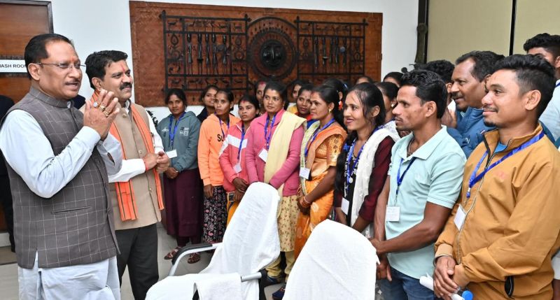 बस्तर अंचल का सर्वांगीण विकास सुनिश्चित करने के लिए सरकार प्रतिबद्ध : मुख्यमंत्री विष्णु देव साय