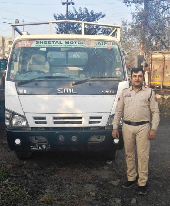 कोतरारोड़ पुलिस की बड़ी कार्रवाई : धान खरीदी सीजन में सख्ती, माजदा वाहन से 80 बोरी अवैध धान जब्त, कोतरारोड़ पुलिस ने की ₹12.99 लाख की जप्ती.