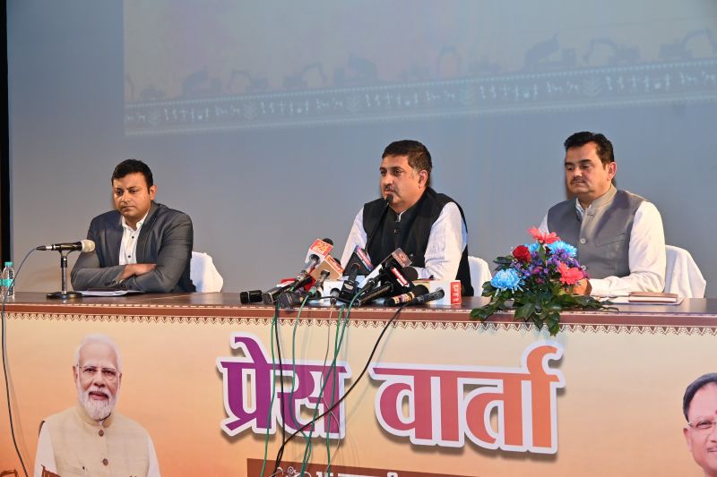 छत्तीसगढ़ ने रचा इतिहास: लीथियम खदान की नीलामी करने वाला देश का पहला राज्य बना, सचिव पी. दयानंद ने पत्रकार वार्ता में दी जानकारी