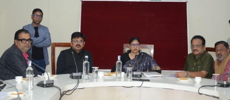 PDS और कस्टम मिलिंग हेतु FRK की सुचारु व्यवस्था सुनिश्चित करने निर्देश, खाद्य सचिव की अध्यक्षता में निर्माताओं और राइस मिलर्स के साथ समीक्षा बैठक आयोजित