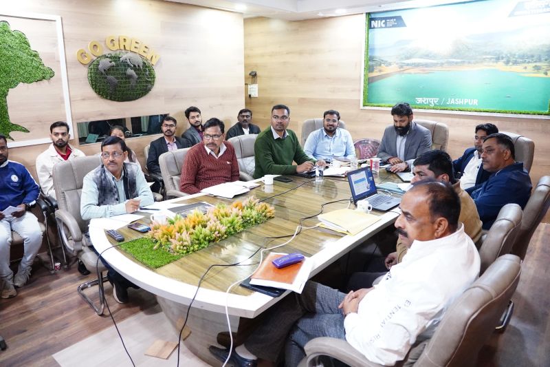 सरगुजा संभाग बनेगा खेल प्रतिभाओं का केंद्र: सरगुजा ओलम्पिक 2026 को लेकर संभागायुक्त की वर्चुअल बैठक, स्कूल-कॉलेजों और पंचायत स्तर पर प्रचार के निर्देश