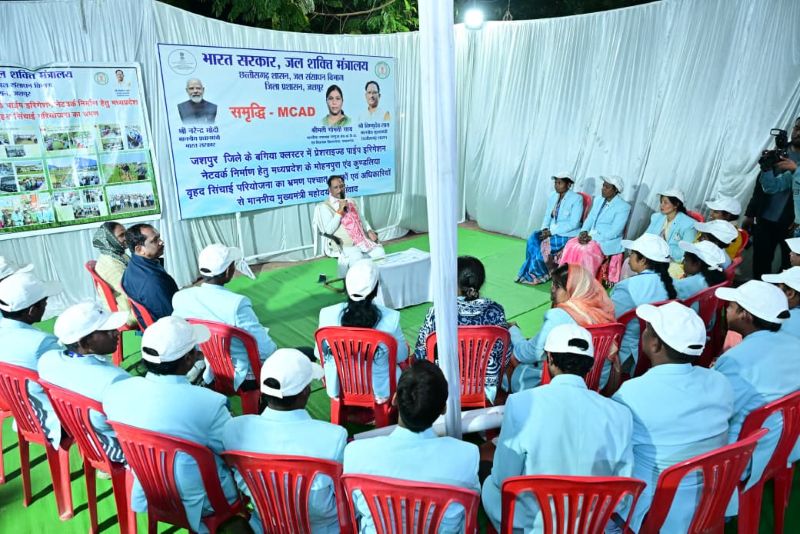 किसानों के अनुभवों से बढ़ा भरोसा: समृद्धि–एमकैड योजना के तहत बगिया बनेगा प्रदेश का मॉडल सिंचाई क्लस्टर, आधुनिक तकनीक से खेतों तक पहुँचेगा पानी