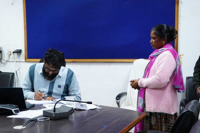 प्रशासनिक संवेदनशीलता का उदाहरण: जशपुर जनदर्शन में राजस्व, स्वच्छता, अधोसंरचना व योजनाओं से जुड़े 20 आवेदनों पर कलेक्टर का त्वरित संज्ञान