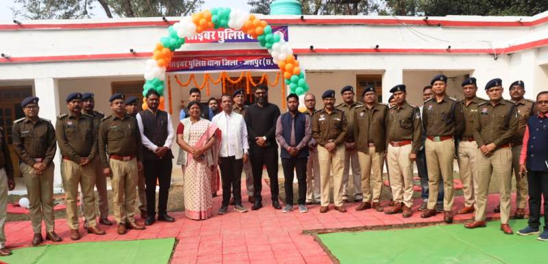 जशपुर को मिली साइबर सुरक्षा की बड़ी ताकत : ऑनलाइन ठगों की अब खैर नहीं ! जशपुर में खुला हाईटेक साइबर थाना, मुख्यमंत्री विष्णुदेव साय ने किया साइबर थाना का उद्घाटन.