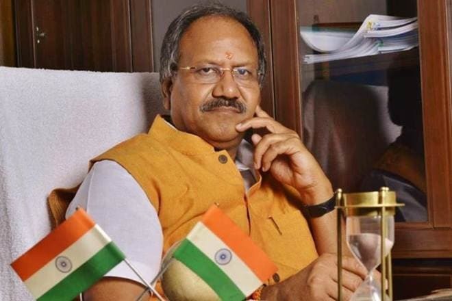 रायपुर सांसद बृजमोहन अग्रवाल ने देश के सभी छात्रों के हितों केलिए संसद में कोचिंग संस्थानों द्वारा “फीस-ट्रैप” की प्रथा को समाप्त करने की सिफारिश की