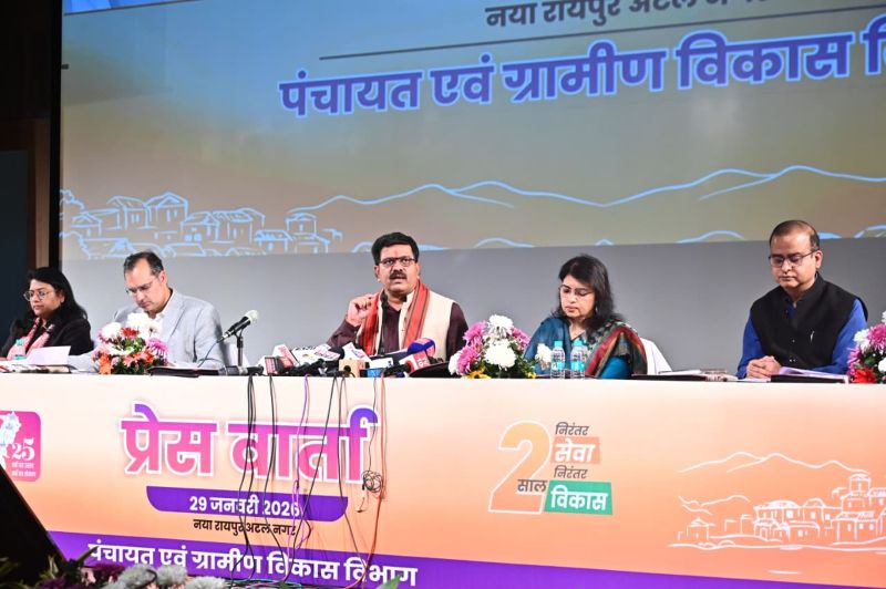 बस्तर के दुर्गम और नक्सल प्रभावित इलाकों में विकास की ऐतिहासिक रफ्तार: वर्षों से अधूरी 41 सड़कें हुईं पूरी, ग्राम सचिवालय, डिजिटल पंचायत और जनमन योजना से बदली ग्रामीण तस्वीर