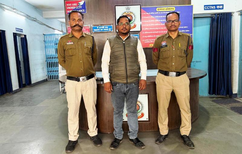 एसएसपी के निर्देश पर त्वरित कार्रवाई : धार्मिक भावनाओं से खिलवाड़ नहीं ! श्री सत्यनारायण बाबा जी पर आपत्तिजनक पोस्ट करने वाला 24 घंटे में सोशल मीडिया आरोपी गिरफ्तार कर भेजा गया न्यायिक अभिरक्षा में