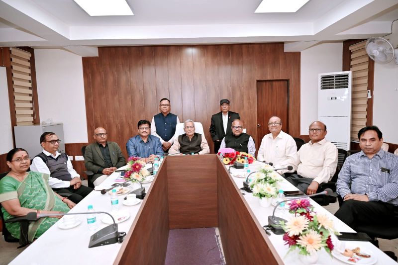 ट्रांसमिशन कंपनी में भावभीनी विदाई : डॉ. बंसोड़े सहित तीन कर्मियों को सम्मानपूर्वक सेवानिवृत्ति, नम आंखों से विदाई, ट्रांसमिशन कंपनी ने विदा किए अपने अनुभवी सिपाही, डॉ. बंसोड़े सहित तीन रिटायर.