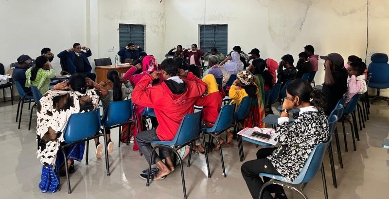 सिकल सेल प्रबंधन की दिशा में सार्थक पहल: जशपुर में आयोजित संगवारी पीयर सपोर्ट बैठक से मरीजों और परिजनों में बढ़ा आत्मविश्वास, जीवनशैली सुधार पर दिया गया विशेष जोर