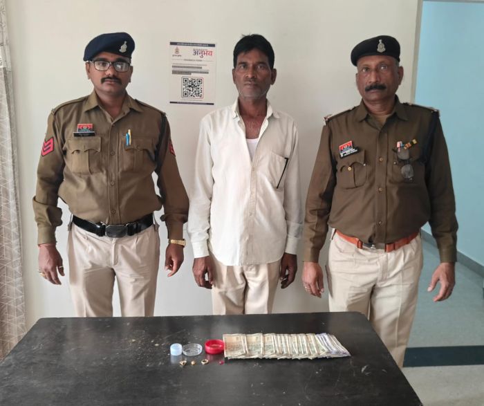 घरेलू चोरी मामले में नया मोड़: चोरी का माल खपाने वाला ज्वेलर्स गिरफ्तार, हीरा-रत्न जड़ित आभूषण व नकदी जब्त, बीएनएस की नई धारा जोड़ी गई