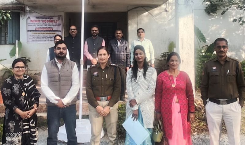 जहाँ उम्मीद खत्म हुई थी, वहीं से शुरू हुई नई ज़िंदगी: परिवार परामर्श केंद्र की पहल से बिखरता दांपत्य फिर जुड़ा, आँसू बने विश्वास की नींव