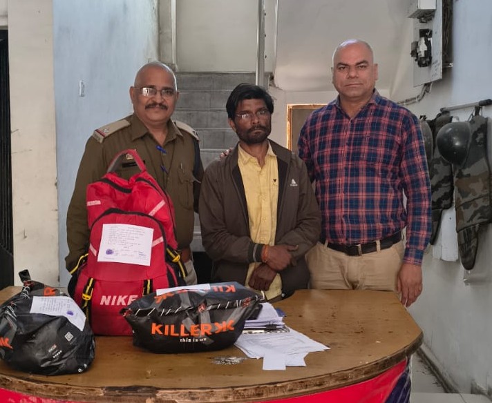 रेलवे रूट पर तोरवा पुलिस की बड़ी कार्रवाई: अंतर्राज्यीय गांजा तस्कर गिरफ्तार, संबलपुर (ओडिशा) से बिहार ले जाया जा रहा था 10 किलो गांजा, NDPS एक्ट में मामला दर्ज