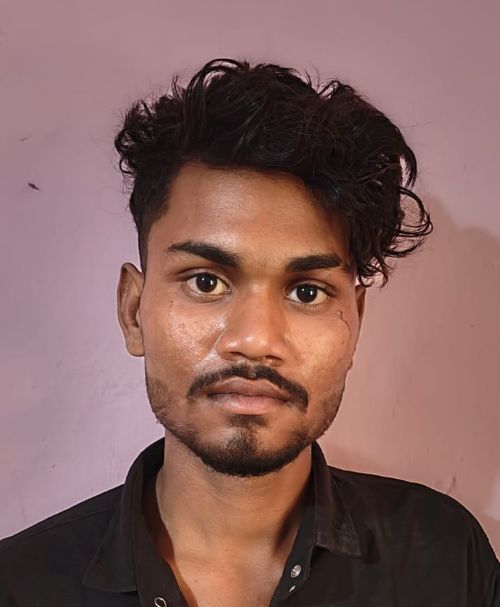 साइबर तकनीक से खुली चोरी की गुत्थी: 19 वर्षीय आरोपी गिरफ्तार, नगदी-आभूषण और बाइक बरामद