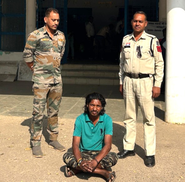 ₹3000 की उधारी बनी खून-खराबे की वजह ! गाली से शुरू हुआ विवाद, ब्लेड तक पहुंचा मामला, आदतन आरोपी फिर गिरफ्तार —रायगढ़ में दंपत्ति सलाखों के पीछे ! भेजे गए न्यायिक अभिरक्षा में.