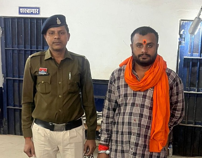 बिना अनुमति प्रदर्शन पड़ा भारी: बीएसएनएल ऑफिस के सामने शासकीय कार्य में बाधा प्रकरण में एक और गिरफ्तारी, दुर्ग पुलिस की सख्त चेतावनी