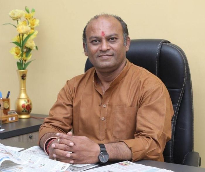 जैम पोर्टल और टेंडर प्रक्रिया की अनदेखी? जिला सहकारी केंद्रीय बैंक रायपुर में कथित अनियमितताओं पर गरमाई सियासत, घनश्याम राजू तिवारी बोले—“सहकारिता तंत्र को बदनाम करने की साजिश, जिम्मेदारों पर हो सख्त कार्रवाई”