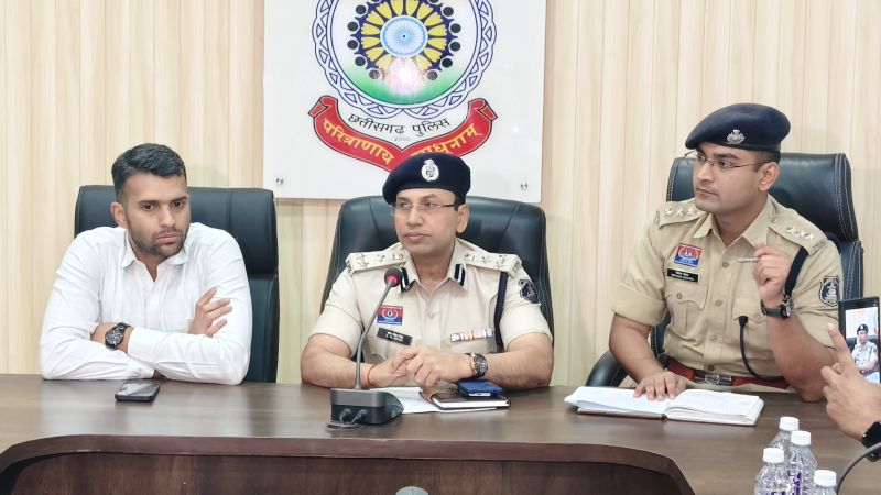 अवैध अफीम कारोबार में हड़कंप: रायगढ़ प्रशासन की प्रभावी कार्रवाई, ड्रोन सर्वे और संयुक्त टीम की त्वरित छापेमारी में करोड़ों की फसल जब्त, मादक पदार्थों पर कड़ा नियंत्रण जारी